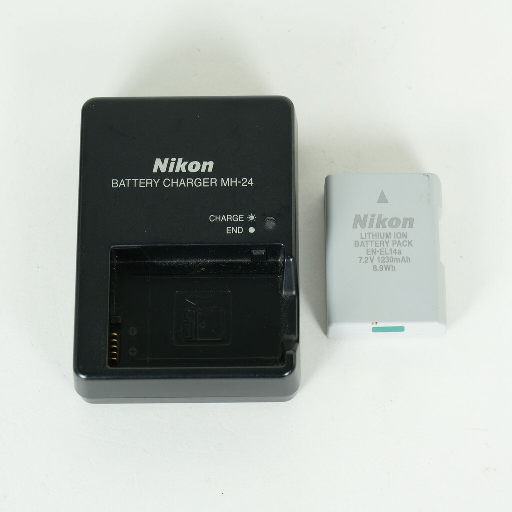 Nikon D3300 Nikon D3300