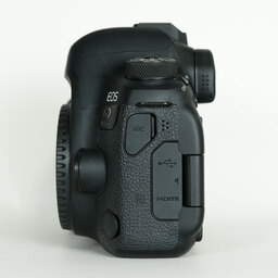 Canon EOS 6D Mark II