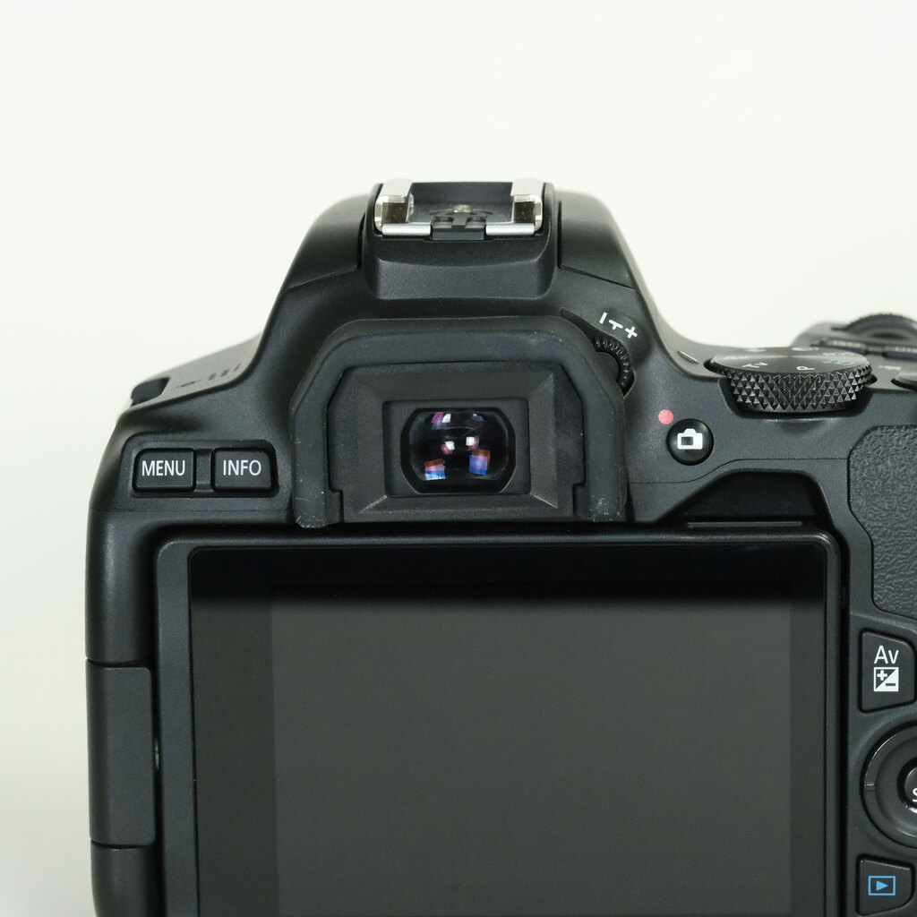 Canon EOS Kiss X10