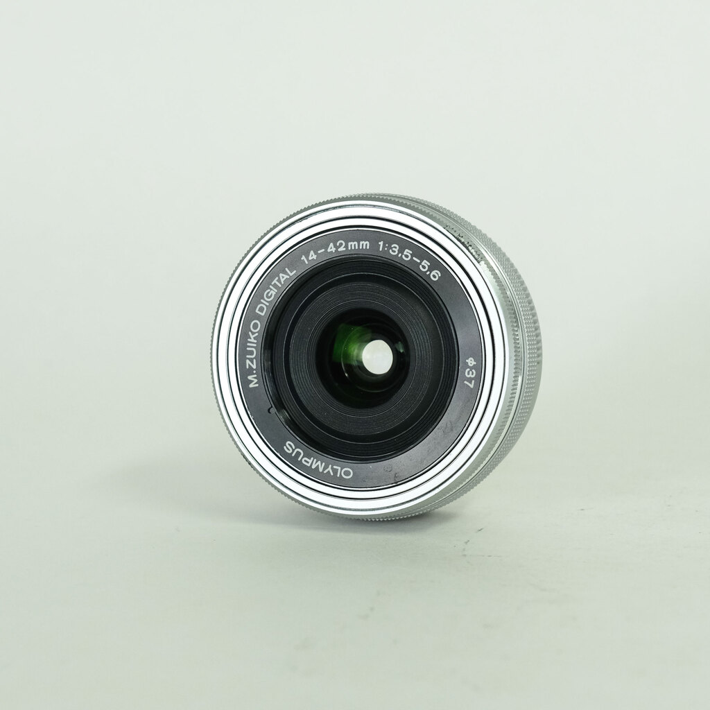 OLYMPUS M.ZUIKO DIGITAL ED 14-42mm F3.5-5.6 EZ シルバー