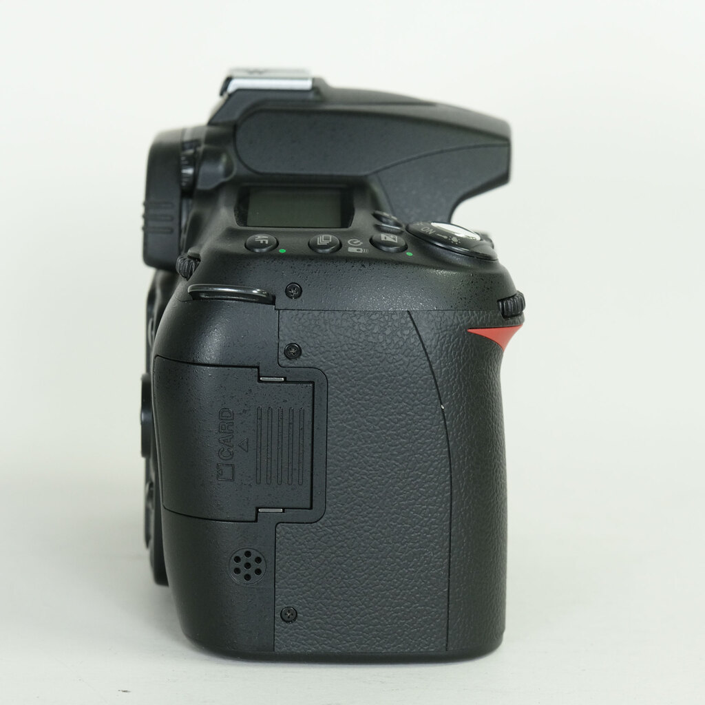 Nikon D90 ボディ