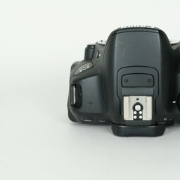 Canon EOS Kiss X6i　ボディ