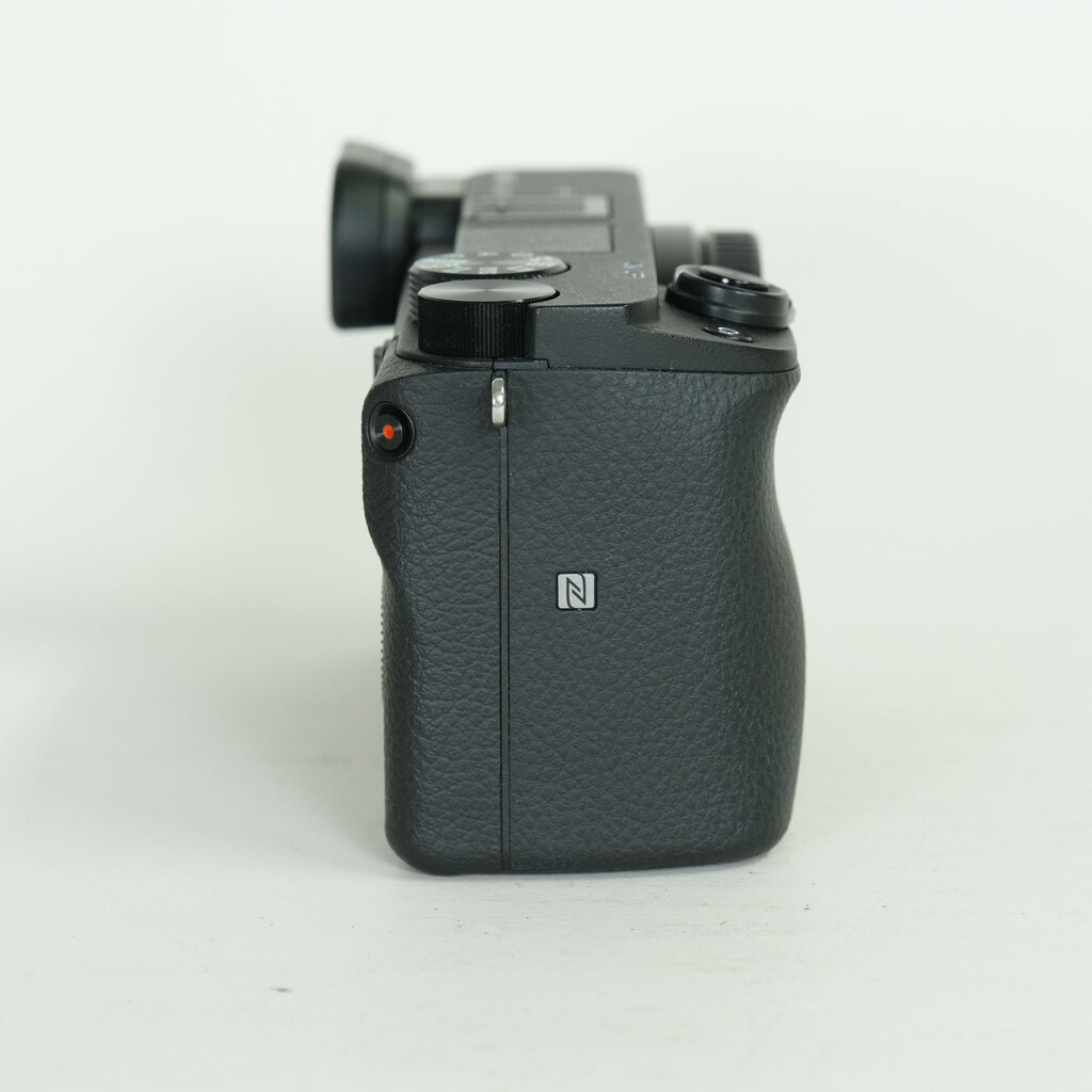 SONY α6400（ILCE-6400）