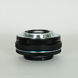 OLYMPUS M.ZUIKO DIGITAL ED 14-42mm F3.5-5.6 EZ ブラック