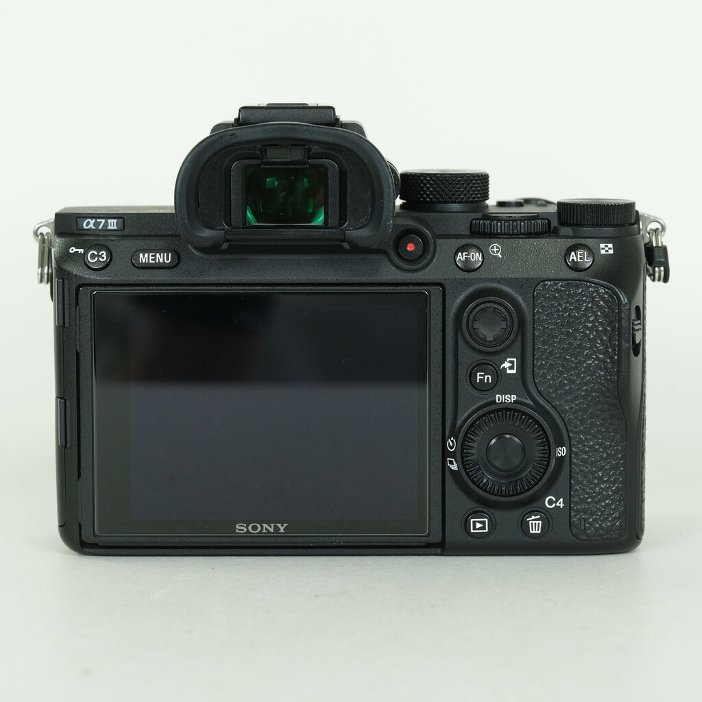 SONY α7 III(ILCE-7M3) SONY α7 III(ILCE-7M3)