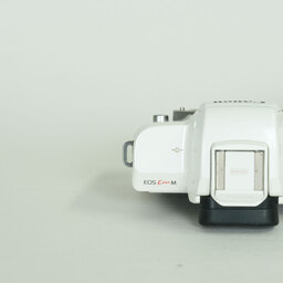 Canon EOS Kiss M