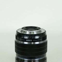 OLYMPUS M.ZUIKO DIGITAL ED 8mm F1.8 Fisheye PRO