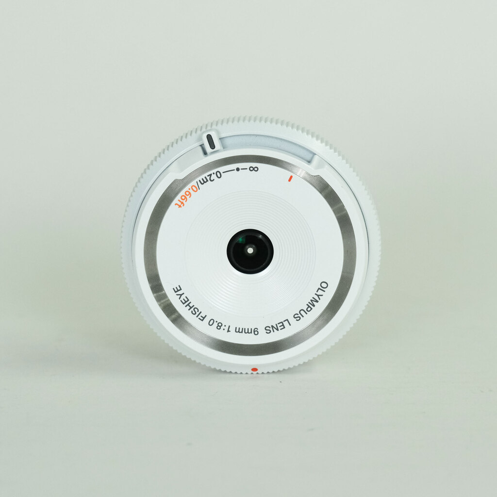 OLYMPUS フィッシュアイボディキャップレンズ（9mm Ｆ8.0 FISHEYE） BCL-0980 ホワイト
