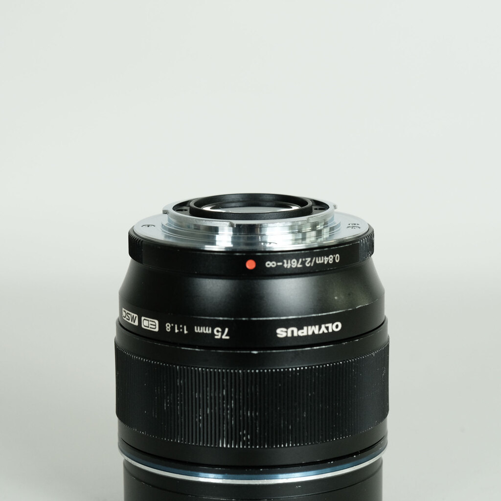 OLYMPUS M.ZUIKO DIGITAL ED 75mm F1.8