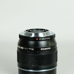 OLYMPUS M.ZUIKO DIGITAL ED 75mm F1.8