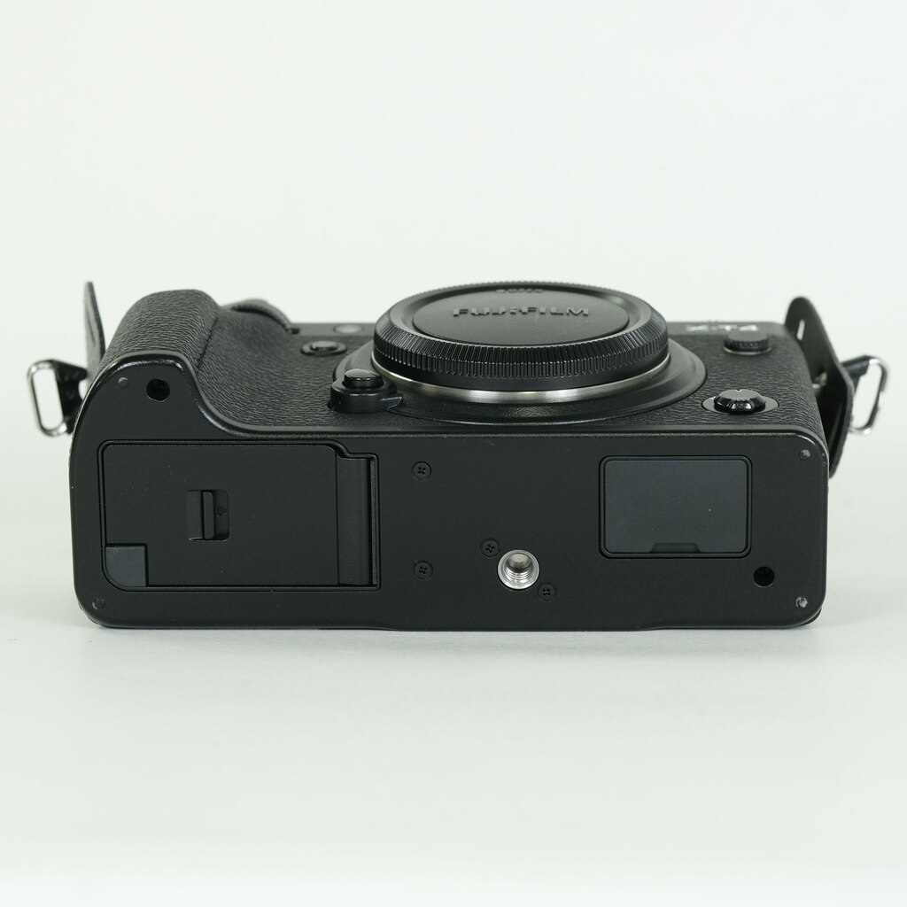FUJIFILM X-T4