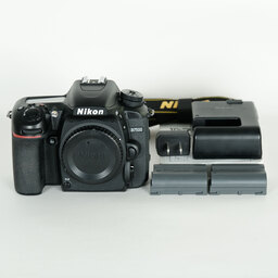 Nikon D7500