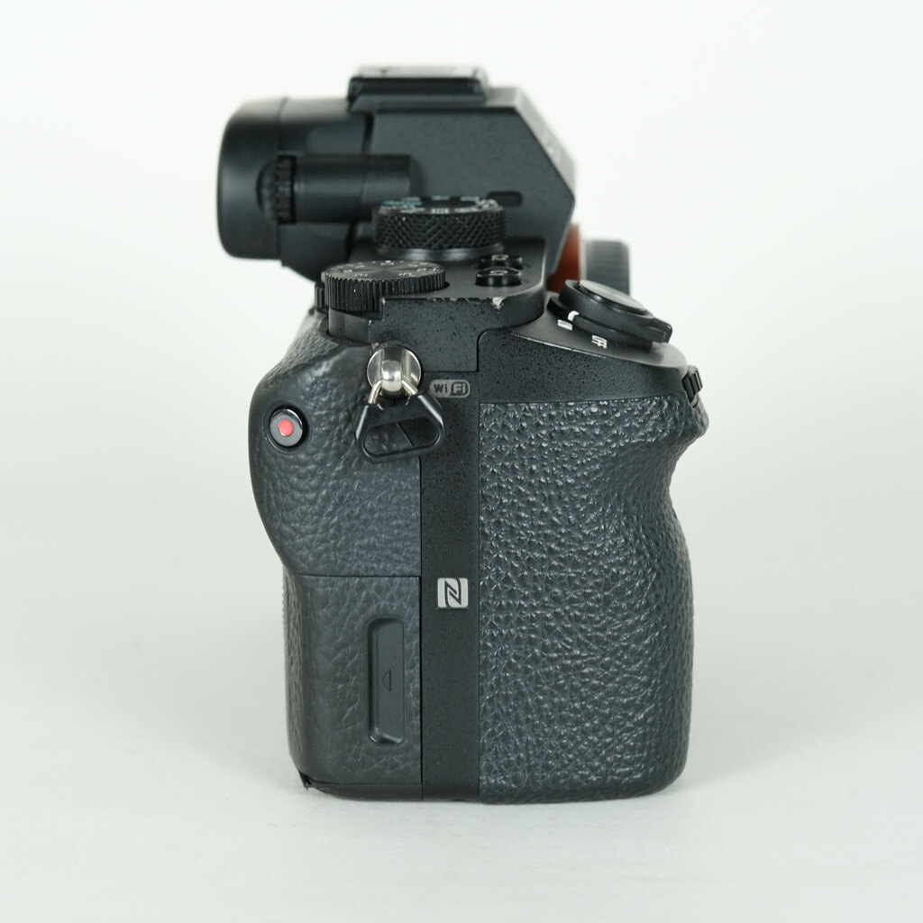 SONY α7 II(ILCE-7M2) SONY α7 II(ILCE-7M2)