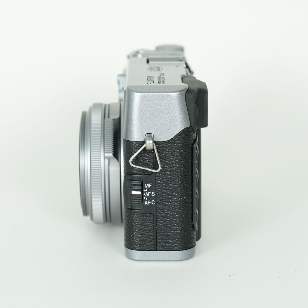 FUJIFILM FinePix X100
