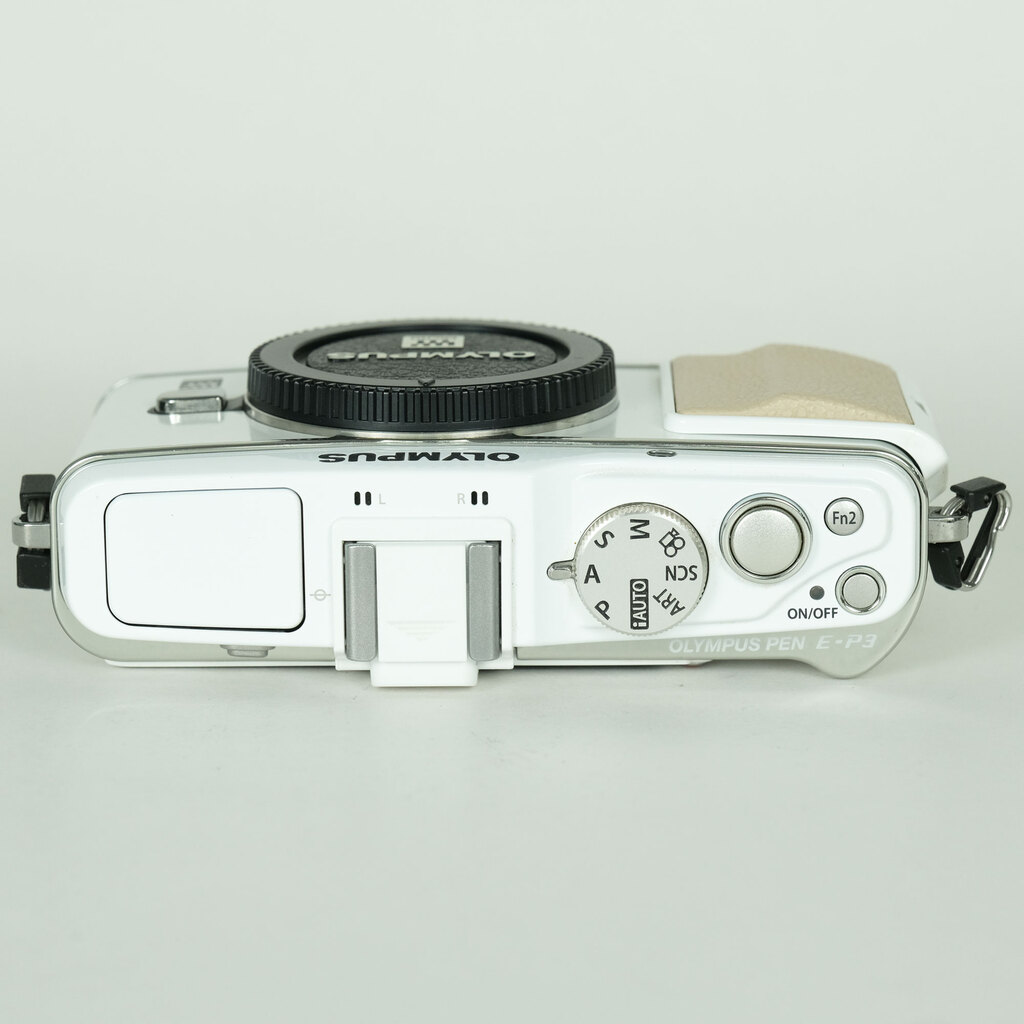 OLYMPUS PEN E-P3 ボディ ホワイト