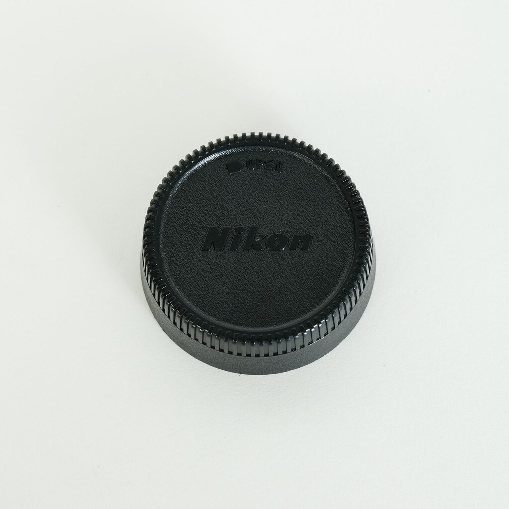 Nikon AF-S DX NIKKOR 18-55mm f3.5-5.6G VR II Nikon AF-S DX NIKKOR 18-55mm f3.5-5.6G VR II