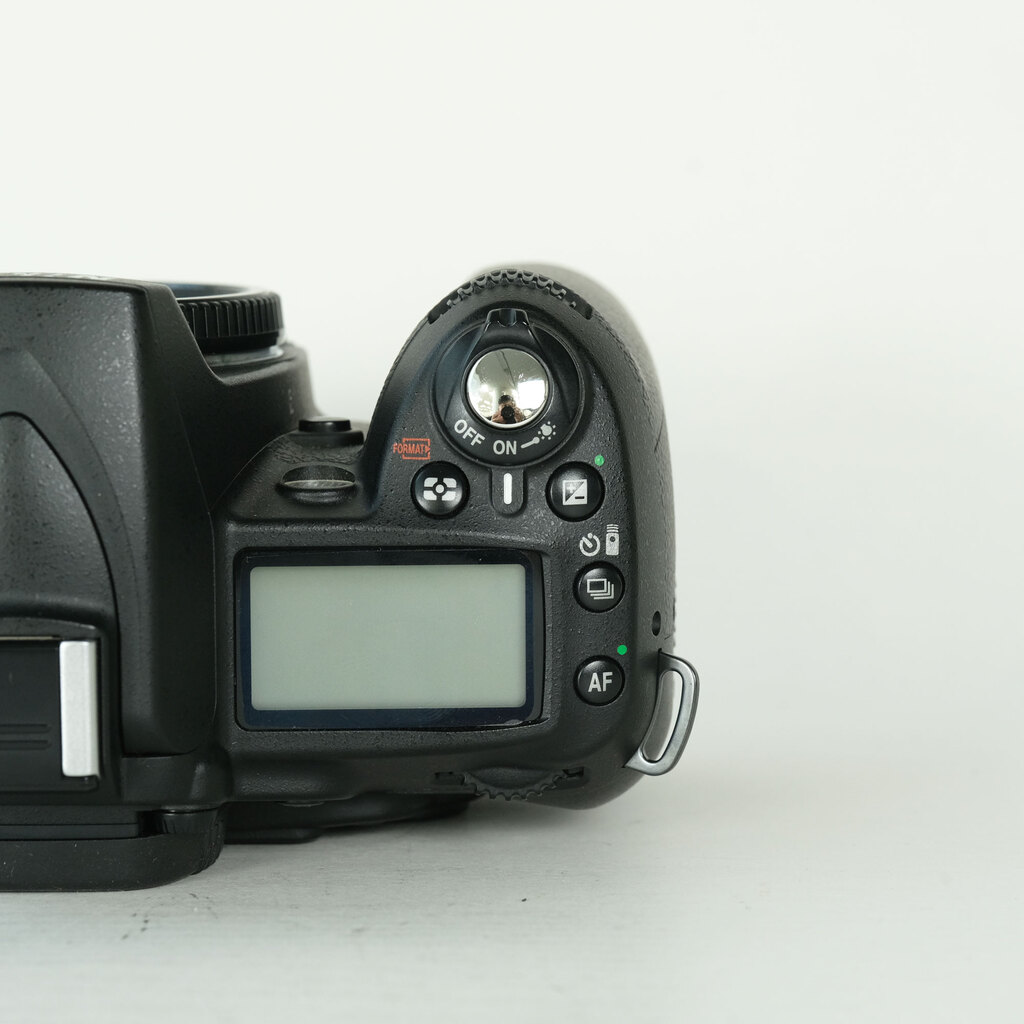 Nikon D90 ボディの出品 | ONE SCENE（ワンシーン）