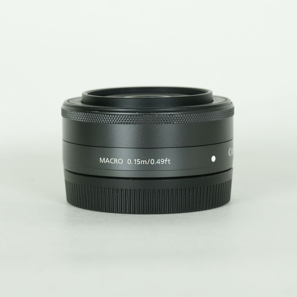 Canon EF-M22mm F2 STM Canon EF-M22mm F2 STM