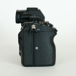 SONY α7 III（ILCE-7M3）