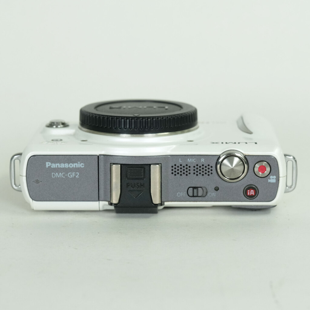 Panasonic LUMIX DMC-GF2-K ボディ ホワイト
