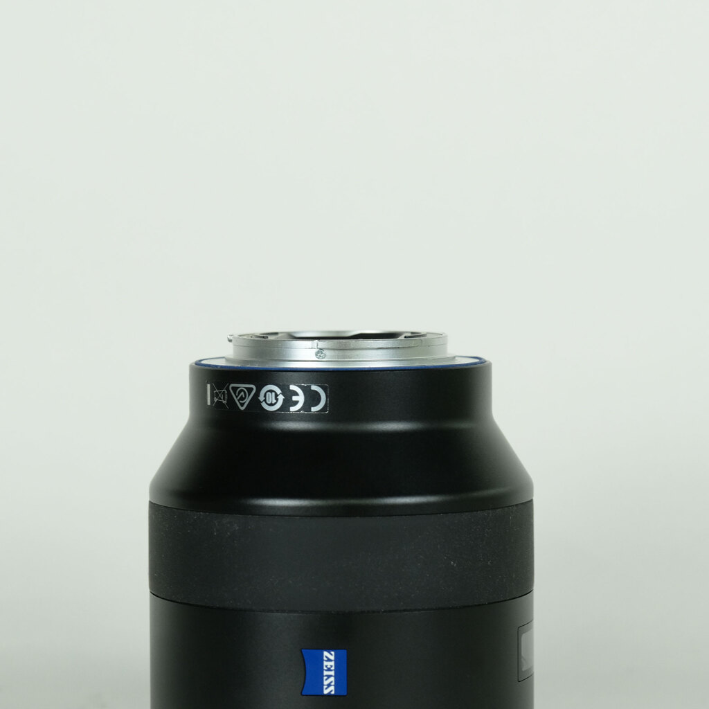 Carl Zeiss Batis 1.8/85 [ソニーE用]の出品 | ONE SCENE（ワンシーン）
