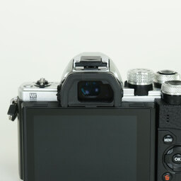 OLYMPUS OM-D E-M10 Mark II