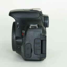 Canon EOS Kiss X5 ボディ