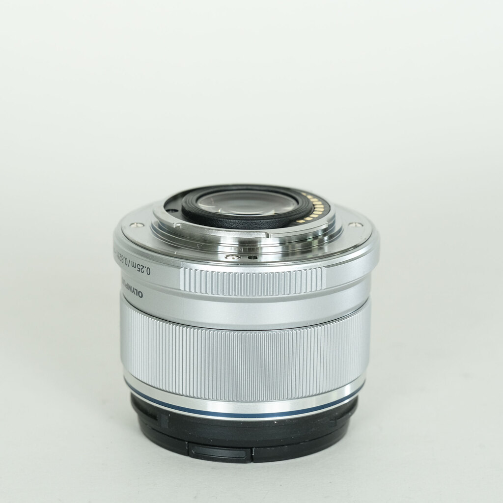 OLYMPUS M.ZUIKO DIGITAL 25mm F1.8 OLYMPUS M.ZUIKO DIGITAL 25mm F1.8