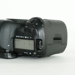 Canon EOS 5D Mark IV