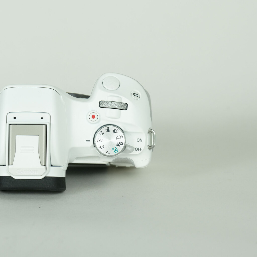 Canon EOS R50の出品 | ONE SCENE（ワンシーン）