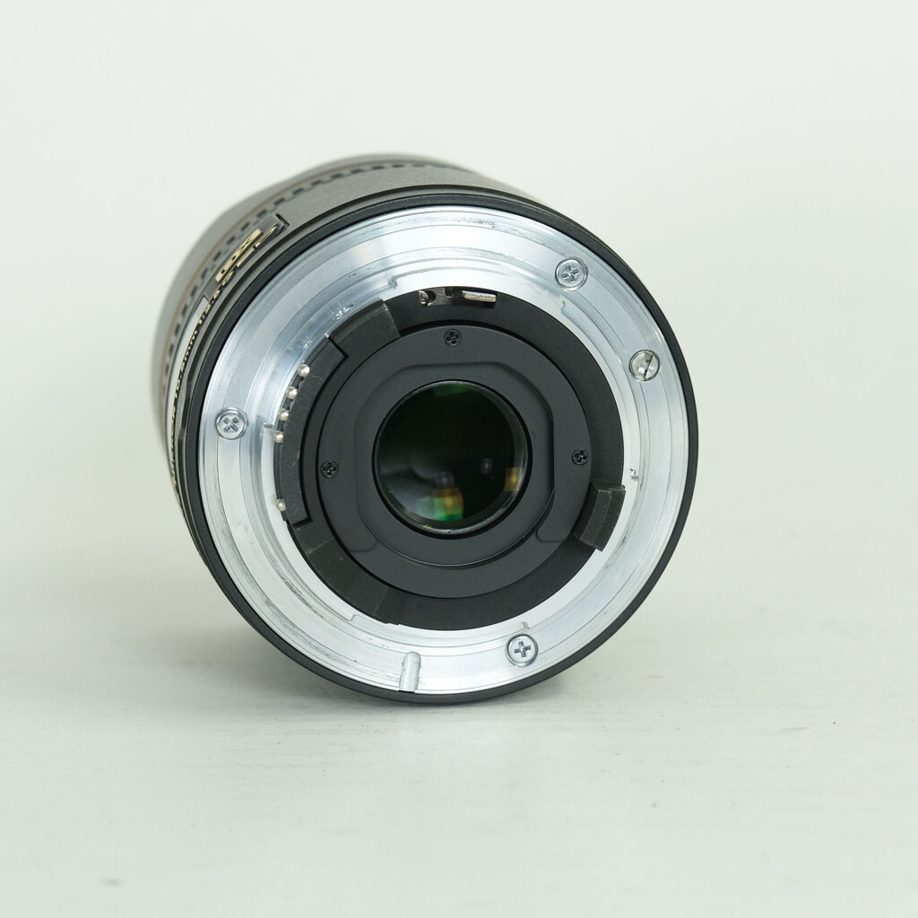 Nikon AF DX Fisheye-Nikkor 10.5mm F2.8G ED Nikon AF DX Fisheye-Nikkor 10.5mm F2.8G ED