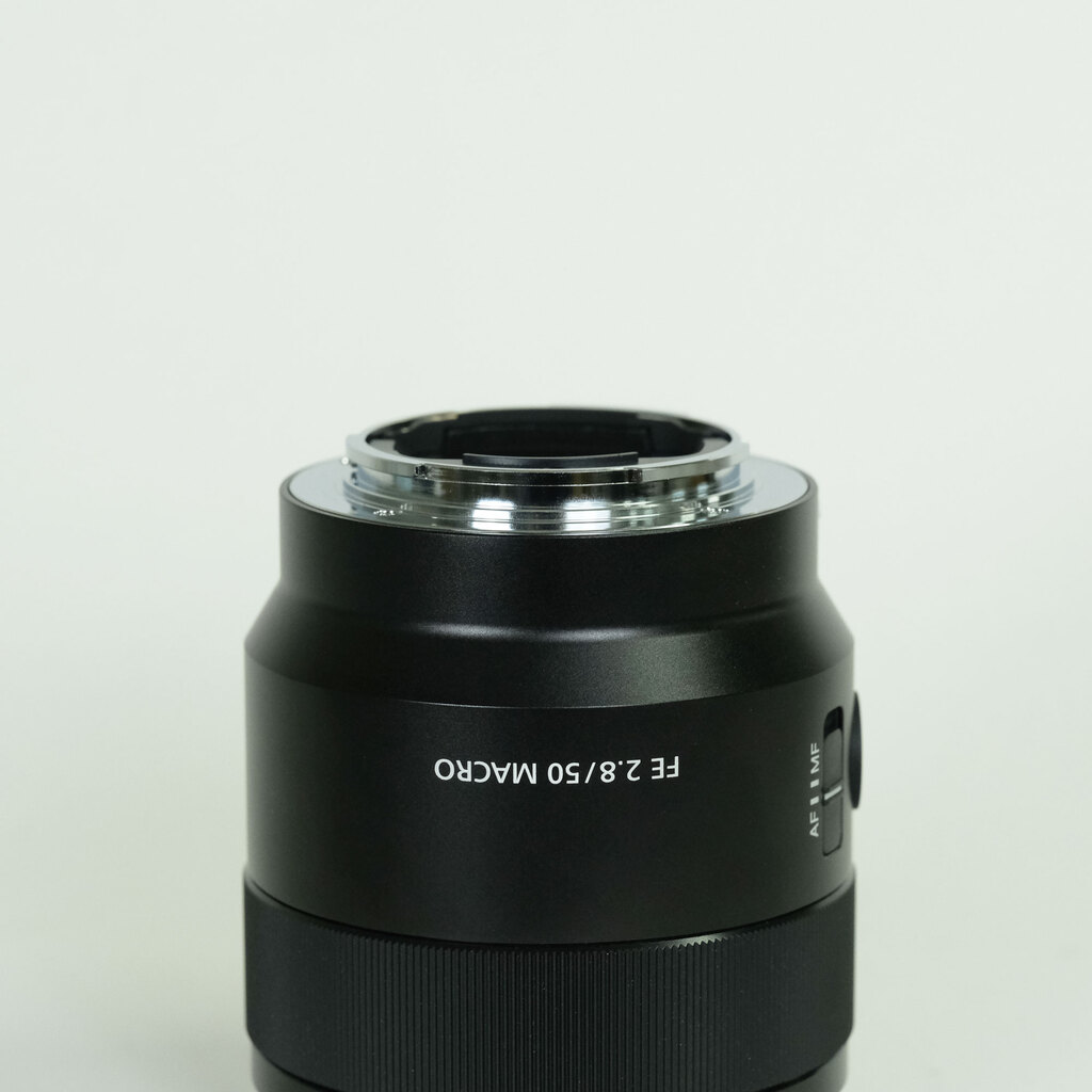 SONY FE 50mm F2.8 Macro SEL50M28 SONY FE 50mm F2.8 Macro SEL50M28