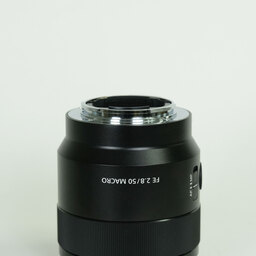 SONY FE 50mm F2.8 Macro SEL50M28 SONY FE 50mm F2.8 Macro SEL50M28