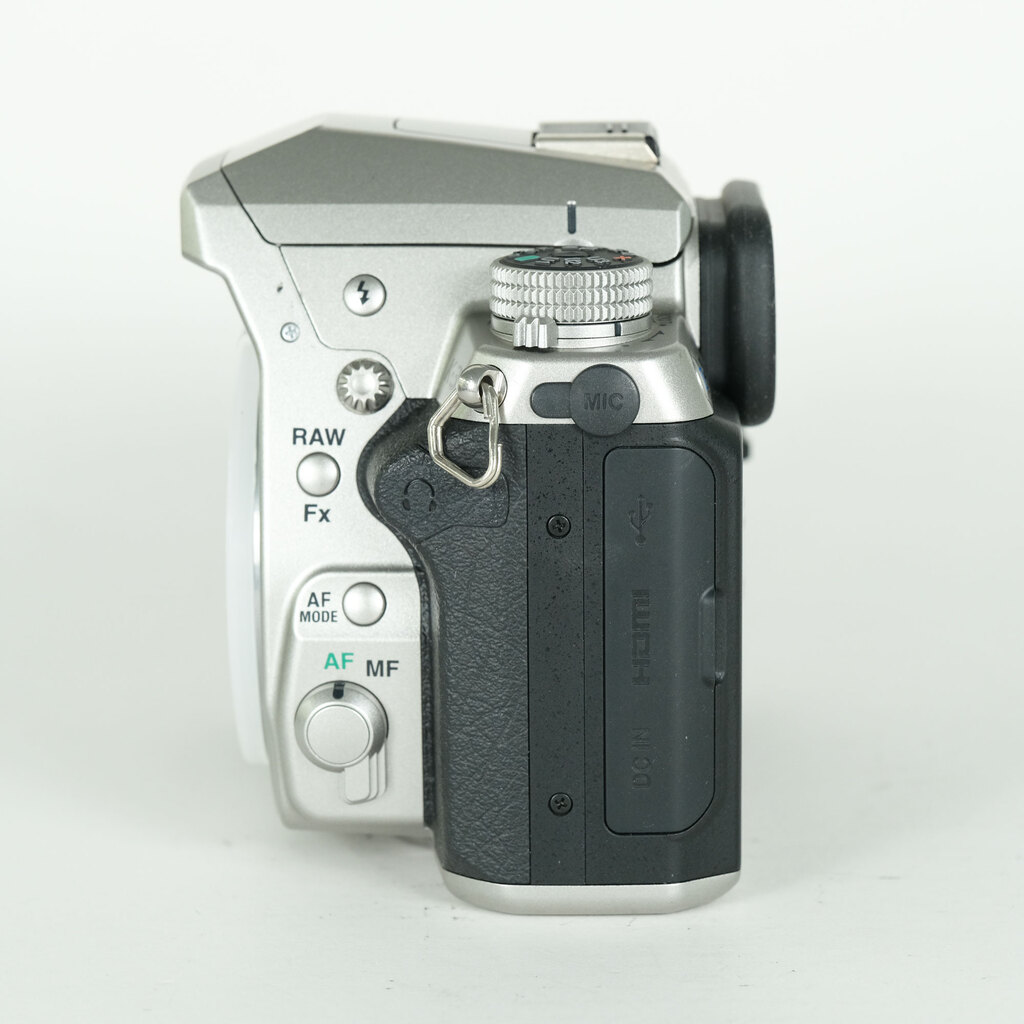 PENTAX K-3 PREMIUM SILVER EDITIONの出品 | ONE SCENE（ワンシーン）
