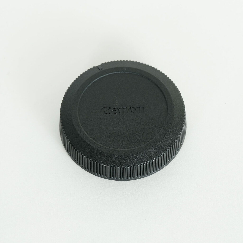 Canon RF35mm F1.8 MACRO IS STM