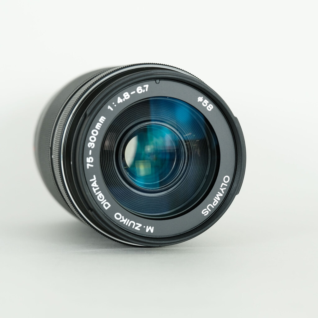 OLYMPUS M.ZUIKO DIGITAL ED 75-300mm F4.8-6.7 II