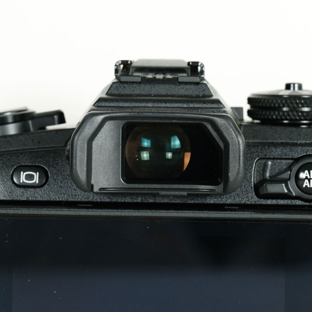 OLYMPUS OM-D E-M1 Mark II