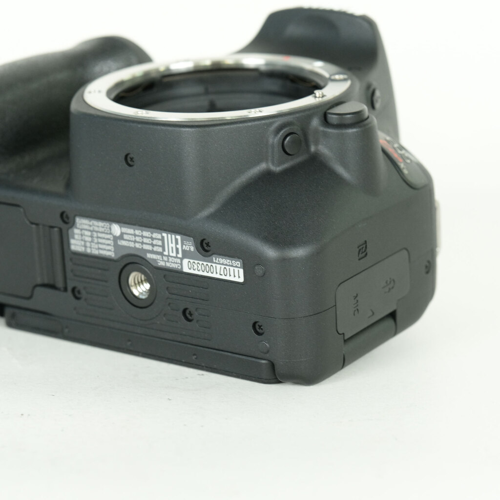 Canon eos kiss x9 ボディ ジャンク品 Canon EOS Kiss X9の出品 | ONE SCENE（ワンシーン）
