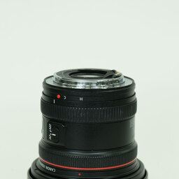 Canon EF8-15mm F4L フィッシュアイ USM Canon EF8-15mm F4L フィッシュアイ USM
