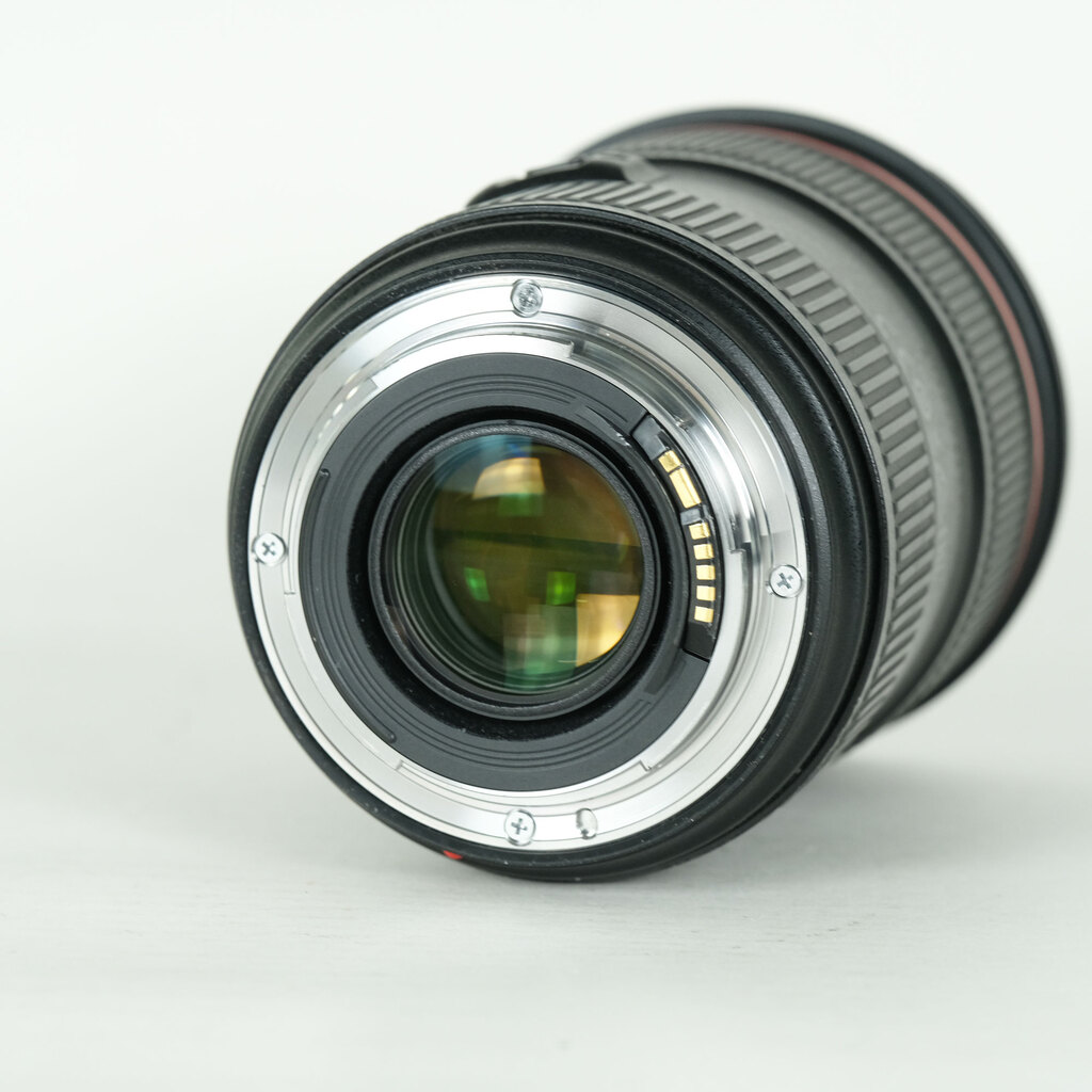 Canon EF24-70mm F2.8L II USMの出品 | ONE SCENE（ワンシーン）