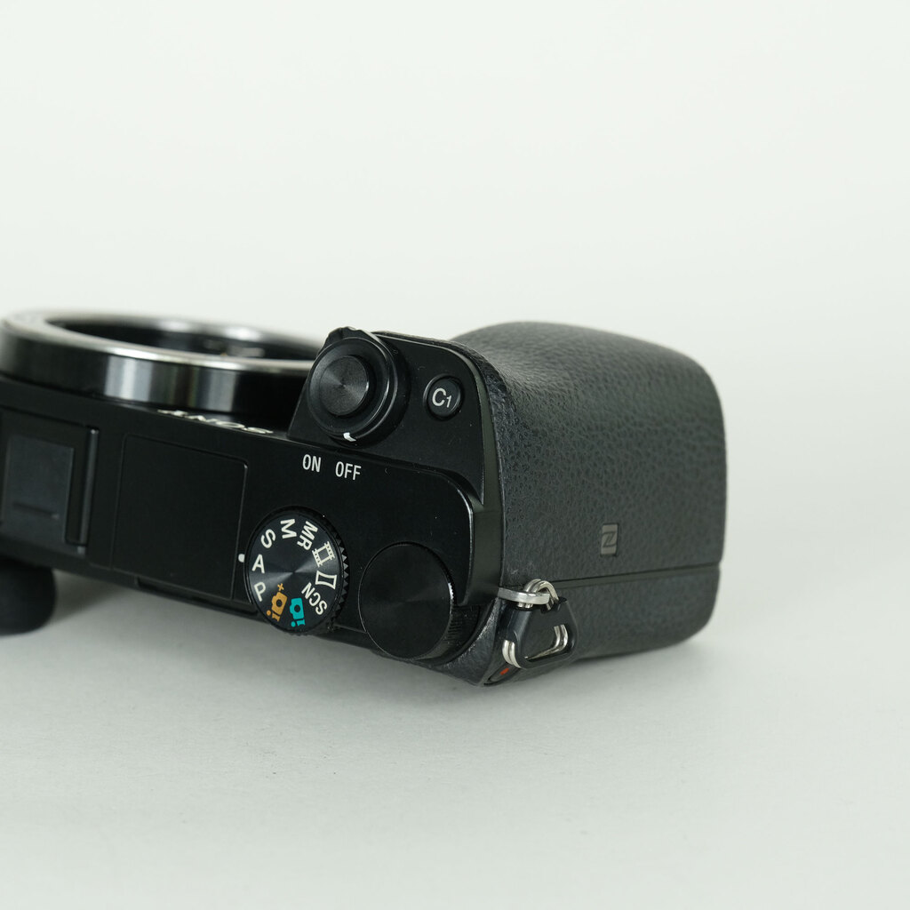 SONY α6000(ILCE-6000) SONY α6000(ILCE-6000)