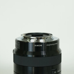 SONY E18-200mm F3.5-6.3 OSS LE SEL18200LE