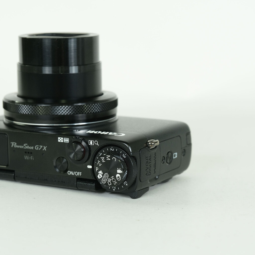 Canon PowerShot G7X