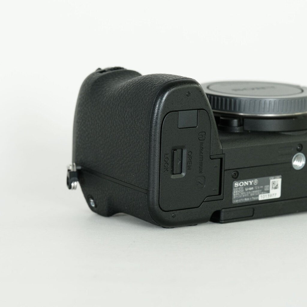 SONY α6700(ILCE-6700) SONY α6700(ILCE-6700)