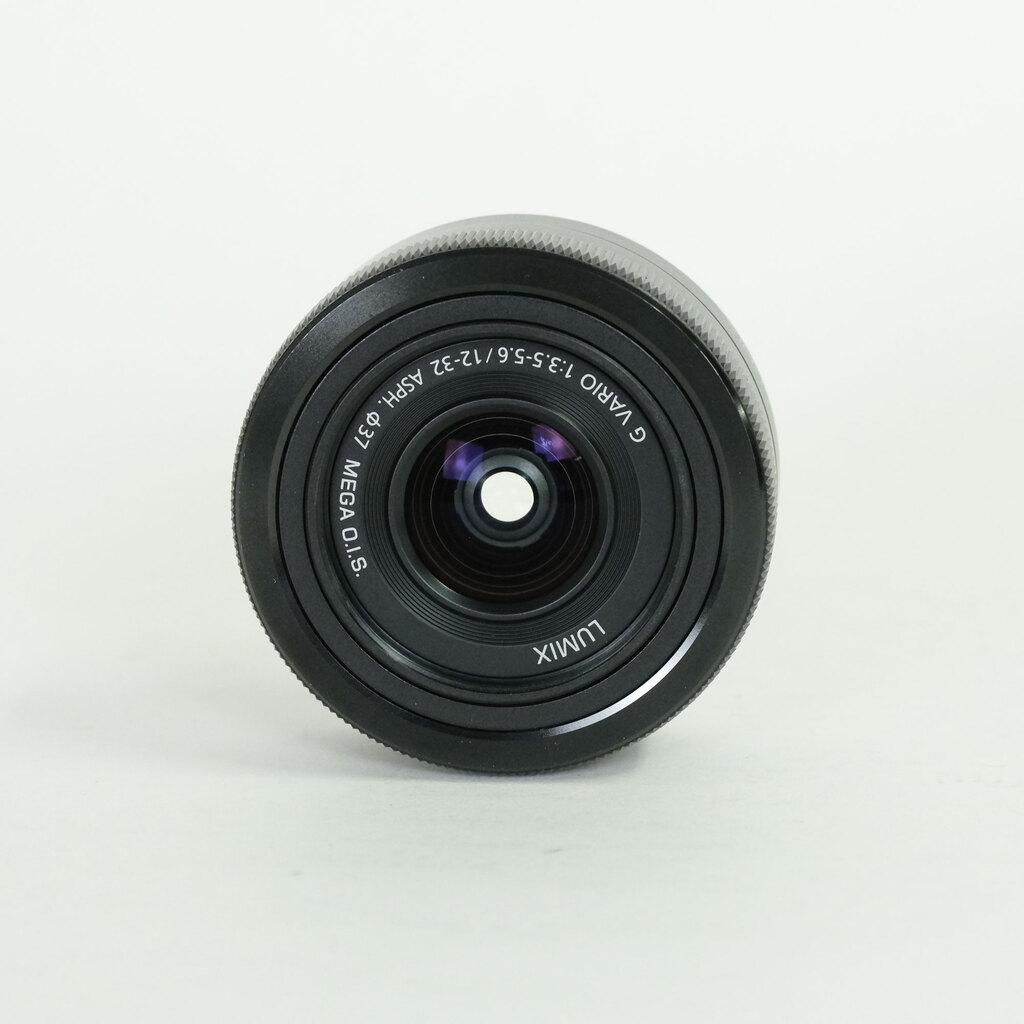 Panasonic LUMIX G VARIO 12-32mm / F3.5-5.6 ASPH. / MEGA O.I.S.