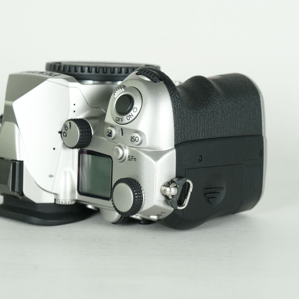 PENTAX K-3 Mark III ボディ シルバーの出品 | ONE SCENE（ワンシーン）