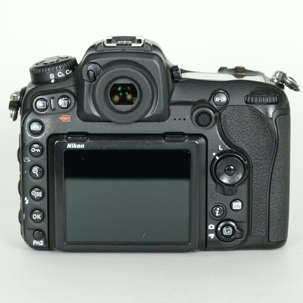 Nikon D500