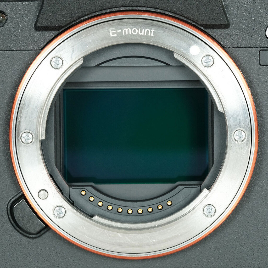 SONY α7RIV ボディ ILCE-7RM4A   【後期モデル 液晶下部にSONYロゴなし】