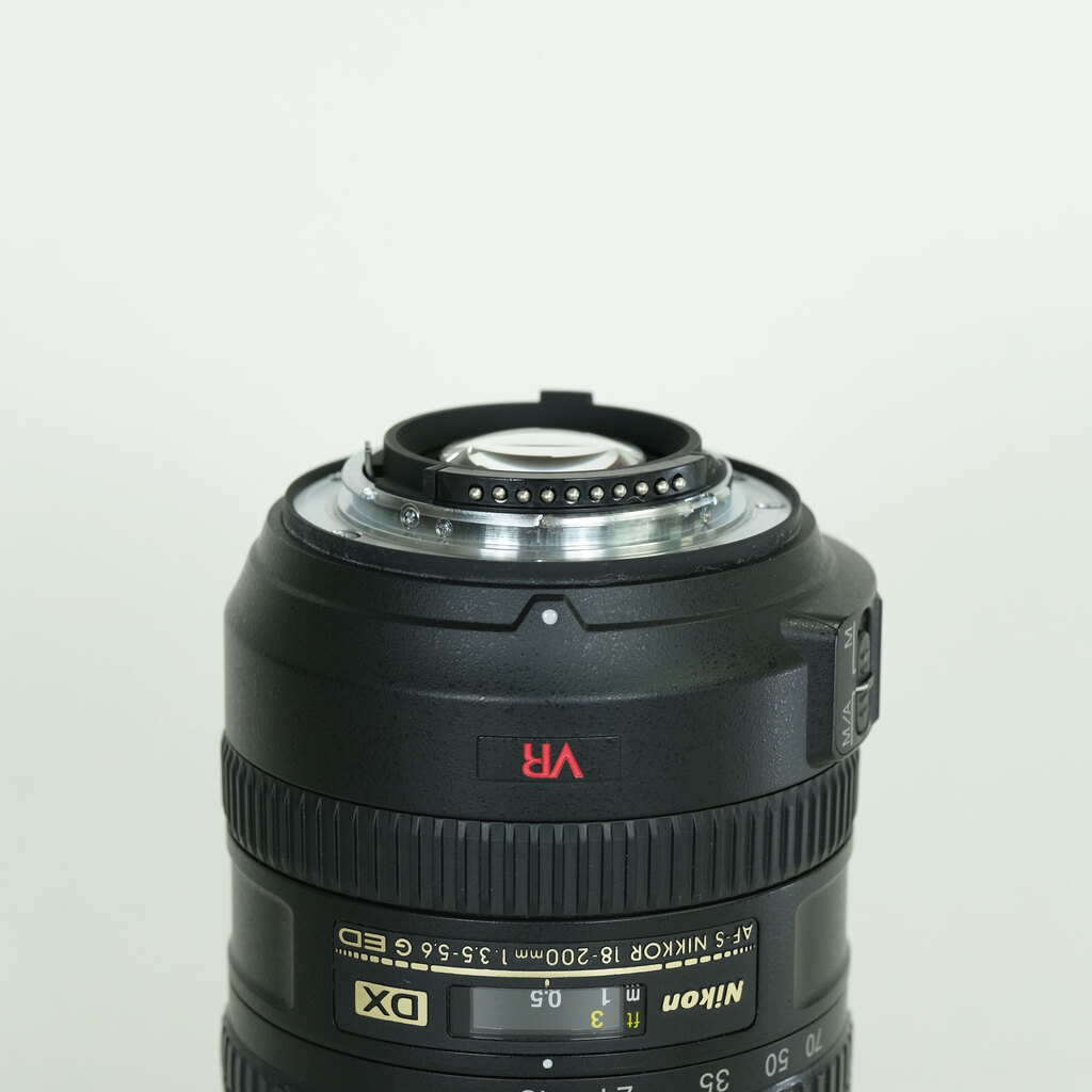 Nikon AF-S DX VR Zoom-Nikkor 18-200mm F3.5-5.6G IF-ED