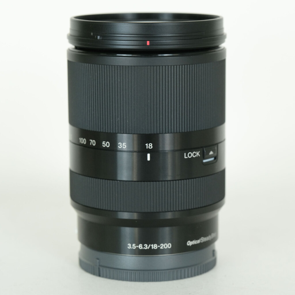 SONY E18-200mm F3.5-6.3 OSS LE SEL18200LE